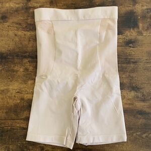 Bali high waisted Shape wear Size M NWOT